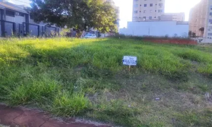 Terreno à venda na Rua Lobélia, 500, Parque Industrial I, Maringá