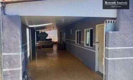 Casa com 3 quartos à venda na Rua Hibiscos, 35, Cajuru, Curitiba