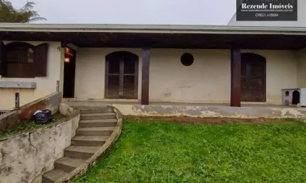 C-Casa com 4 dormitórios à venda, 172 m² por R$ 636.000 - Uberaba - Curitiba/PR