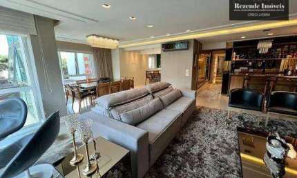 C-AP3278 Água Verde, luxuoso apartamento com 3 Quartos, 5 banheiros c/ piso aquecido, 3 vagas cobertas.