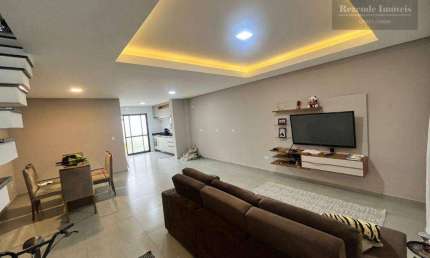 Sobrado com 3 dormitórios à venda, 130 m² por R$ 820.000,00 - Fazendinha - Curitiba/PR