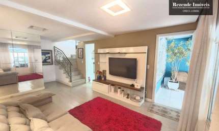 Sobrado com 3 dormitórios à venda, 88 m² por R$ 639.000,00 - Santa Quitéria - Curitiba/PR