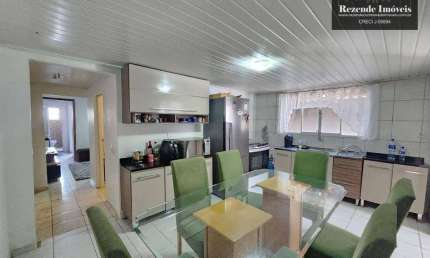 Casa com 2 dormitórios sendo uma suíte  à venda, 72 m² por R$ 420.000 - Fazendinha - Curitiba/PR