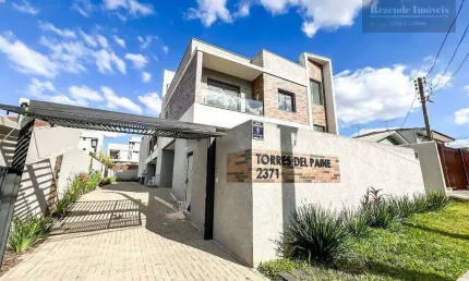 Sobrado com 3 dormitórios à venda, 129 m² por R$ 770.000,00 - Boqueirão - Curitiba/PR