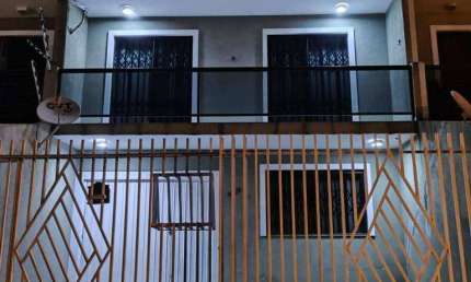 Sobrado Triplex com 3 dormitórios à venda, 123 m² por R$ 559.900 - Capão Raso - Curitiba/PR
