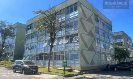 Apartamento com 3 dormitórios TODO MOBILIADO INCLUSIVE OS ELETROS à venda, por R$ 370.000 - Fazendinha - Curitiba/PR