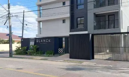 Studio com 1 dormitório sacada com churrasqueira  carvão  à venda por R$ 309.800 - Portão - Curitiba/PR
