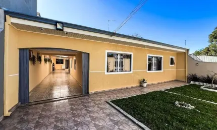 Casa com 4 quartos à venda na Rua Rio do Sul, 2200, Fazendinha, Curitiba