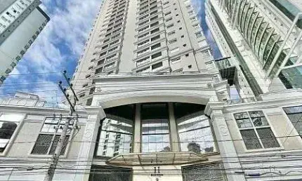 Cobertura com 4 suítes e 4 vagas à venda-centro - balneário camboriú/sc