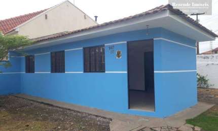 Casa com 3 dormitórios para alugar, 57 m² por R$ 1.600,00/mês - Maracanã - Colombo/PR
