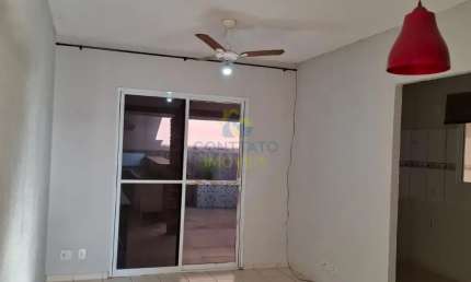 Casa Cond Rio Claro, 02 quartos, sendo os 02 suítes com Ar condicionado - Valor 2.800,00