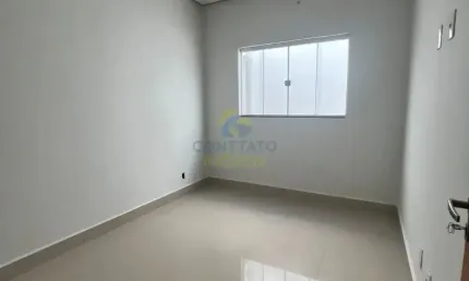 CASA Jd Universitário, 03 quartos sendo os 03 Suítes, 02 garagem Valor 3.000,00