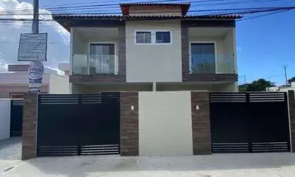 Alugo  linda casa 2 suítes preto da praia de Itaipuaçu