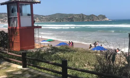 Vendo Casa Alto padrão pé na areia Praia de Geribá Búzios