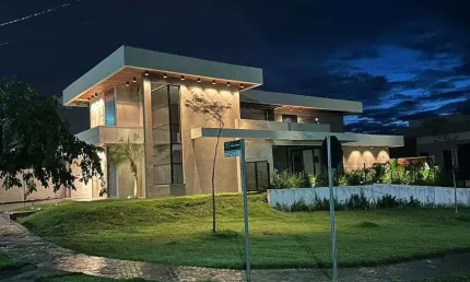 Casa de condomínio sobrado para venda possui 495 metros quadrados com 4 quartos