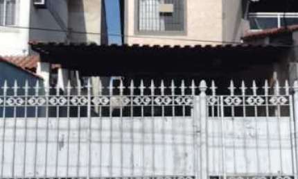Casa com 2 quartos à venda na Rua Àvila, Bangu, Rio de Janeiro por R$ 345.000