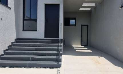 Casa Nova à Venda | 135 m² | 3 dormitórios (1suíte) | 2 vagas em Atibaia !