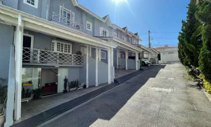 Sobrado de Condomínio à venda | 175 m² | 3 dormitórios (1 suíte) | 2 vagas na Vila Silveira!