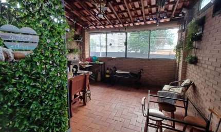Sobrado à venda | 275m² | 3 dormitórios ( 2 suítes) | 4 banheiros | 2 vagas em Santana |SP
