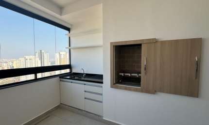 Apartamento novo 02 dormitórios na Santa Teresinha, com varanda gourmet integrada a sala.