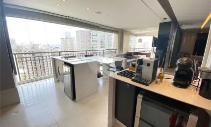 Apartamento à venda no excelente Chácara Santana com 3 suítes, sendo 1 máster
