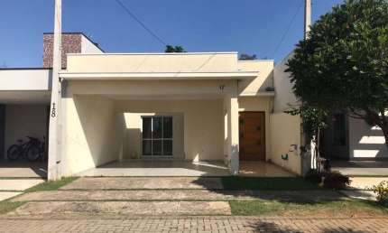 Casa com 3 dormitórios para alugar, 135 m² por R$ 3.600,00/mês - Condomínio Residencial Vera Cruz - Salto/SP