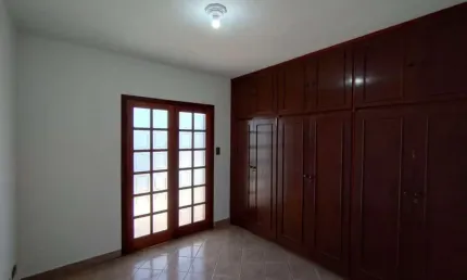Casa com 3 dormitórios para alugar, 177 m² por R$ 3.800,00/mês - Vila Gatti - Itu/SP
