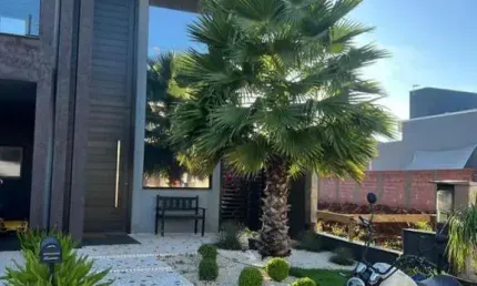 CASA TERREA COM TRÊS SUITES A VENDA NO BAIRRO JARDIM AMÉRICA- COND. VILLA BELA SIENA-PAULÍNIA SP