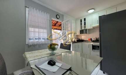 Casa sobrado a venda no Bairro Parque Villa Flores (Villa Flora), Condomínio Azaléias, Sumaré/SP