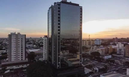 Apartamento Mobiliado para Venda em Umuarama, Zona II, 3 dormitórios, 3 suítes, 4 banheiros, 3 vagas