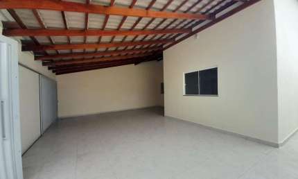 Casa para Venda em Uberlândia, Santa Rosa, 3 dormitórios, 2 suítes, 3 banheiros, 2 vagas