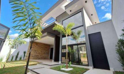 Casa para Venda em Uberlândia, Praça Alto Umuarama, 3 dormitórios, 1 suíte, 3 banheiros, 3 vagas