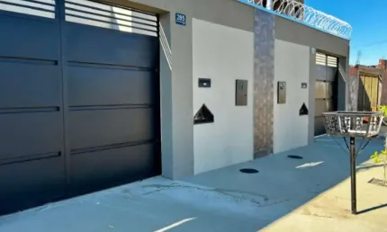 Casa Geminada para Venda em Uberlândia, São Bento, 3 dormitórios, 1 suíte, 2 banheiros, 2 vagas