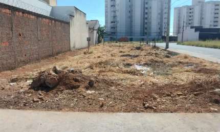 Terreno Urbano para Venda em Uberlândia, Jardim Europa