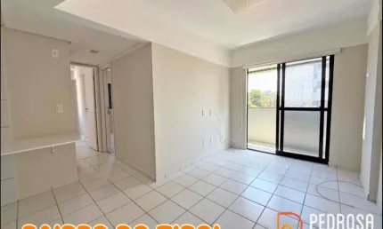Apto com 54 m2 - 2 quartos (1 suíte) - Resid. Caboata Tirol - 1 vaga - Andar alto e sombra - Financiável