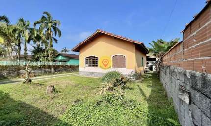 Casa Aconchegante em Boracéia – Amplo Terreno e Localização Tranquila