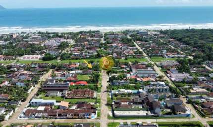 Terreno com 450 m² – Localização Estratégica a 500 Metros da Praia