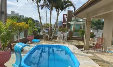 Casa térrea em Garopaba-SC, Quinta dos Açores, 4 quartos, 2 suítes,