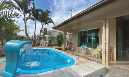 Casa térrea em Garopaba-SC, Quinta dos Açores, 4 quartos, 2 suítes,