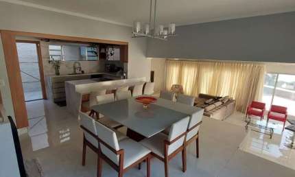 Casa com 4 quartos à venda na Rua das Embaúbas, 200, Centro, Florianópolis por R$ 2.500.000