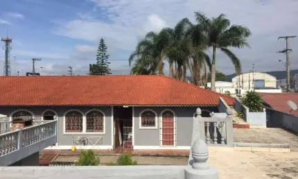 Casa com 3 quartos à venda na Rodovia BR-101, 5242, Serraria, São José por R$ 2.800.000