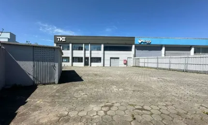 Barracão / Galpão / Depósito para alugar na Rodovia Br 101, 1390, Barreiros, São José por R$ 30.000