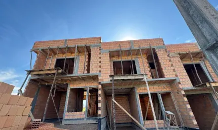 Casa com 2 quartos à venda na Osmar Cassemiro De Souza, sn, Sertão do Maruim, São José por R$ 500.000