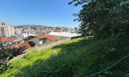 Terreno à venda na Rua Sebastião Lentz, sn, Praia Comprida, São José por R$ 230.000