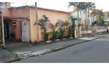 Prédio Comercial com 373 m²  em Casa Amarela - RECIFE