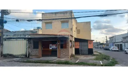 'Oportunidade Imperdível: Imóvel Comercial de Esquina em San Martin, com Apartamento Incluso e Financiamento Facilitado!'