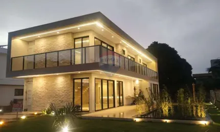 Vendo casa espetacular,  de alto padrão, no Condomínio Terra Viva, km 14 de Aldeia