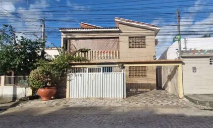 Casa com 3 quartos para alugar na Avenida Dombonifáio Jansem, 612, Bonsucesso, Olinda