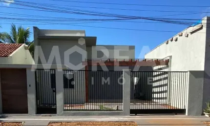 Casa com 3 quartos à venda no Residencial Maripá, Sinop 