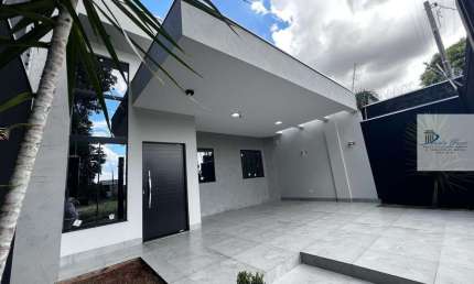 Casa com 3 quartos à venda no Jardim Monte Carlo, Maringá 